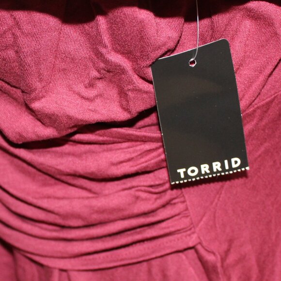 Torrid Women's Top 3X Burgundy Rayon Spandex Puff Sleeve Surplice New - Picture 10 of 12
